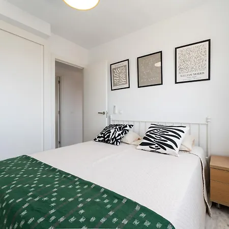 Malagasuite Exclusive Penthouse Torrequebrada Апартаменты *